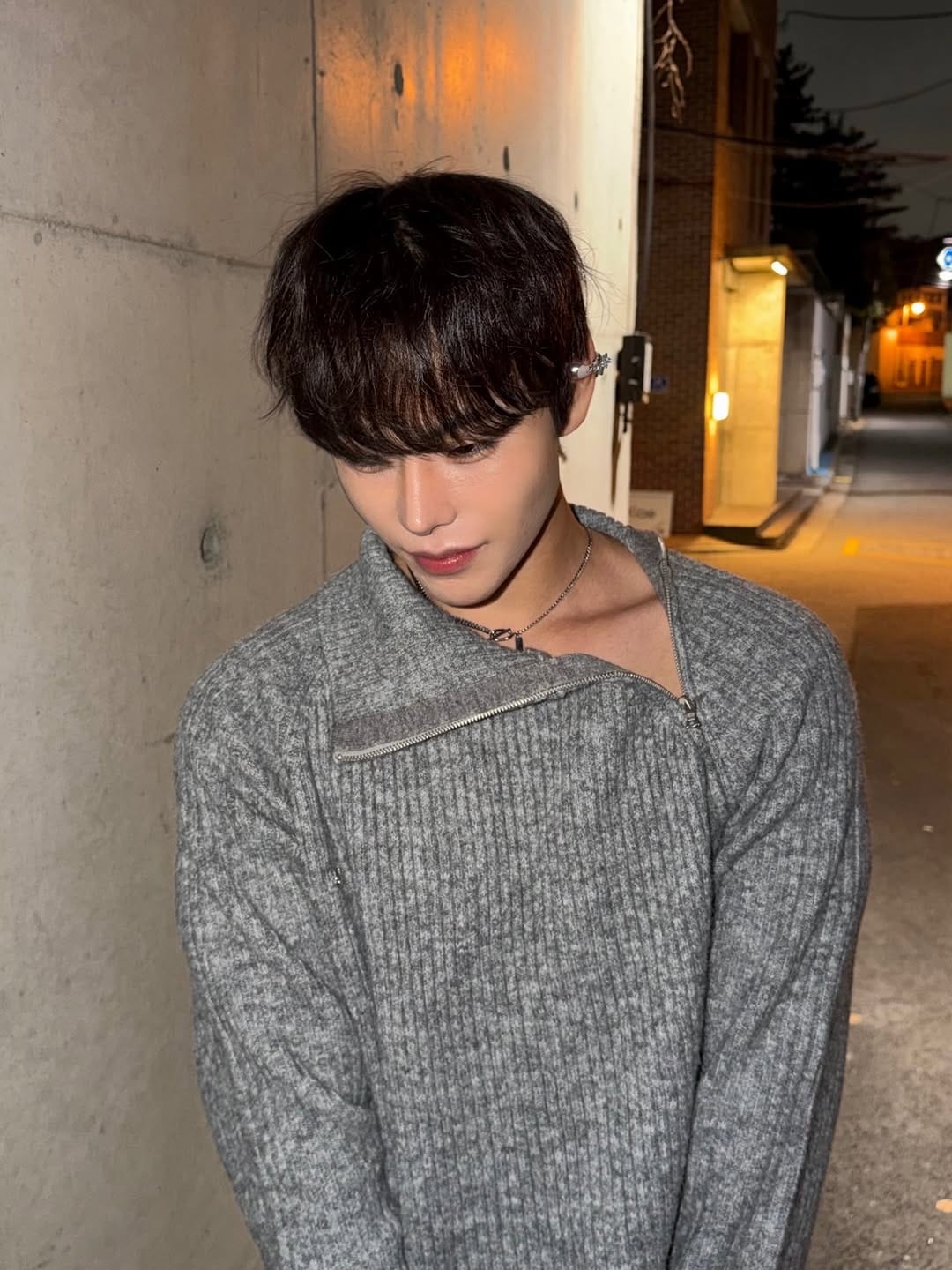 Post 6 by 김 수민 on Instagram (carousel)
