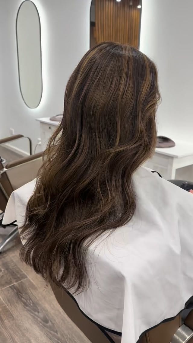 Post 3 by Ribbonhairsalon on Instagram (video)