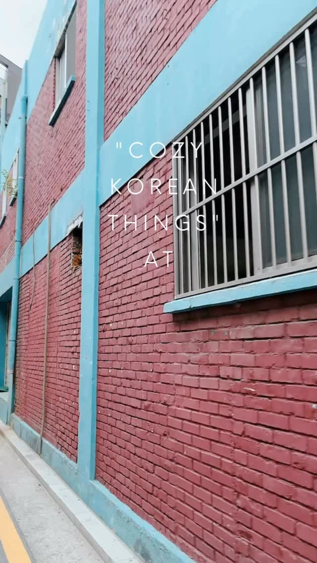 Post 10 by emi on Instagram (video)