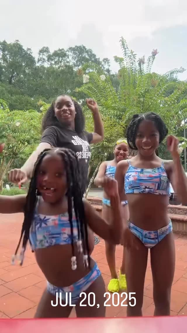 Post 7 by Ebbie  Drayton on Instagram (video)