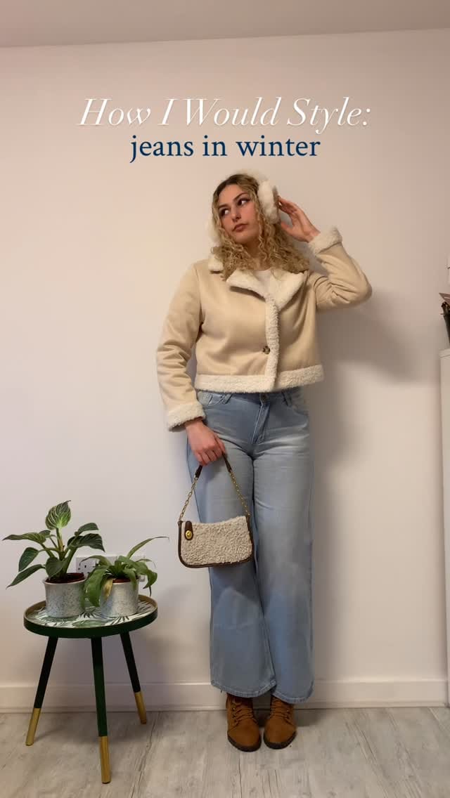 Post 5 by Luna 🌙 | Fashion Inspo 🤍 on Instagram (video)