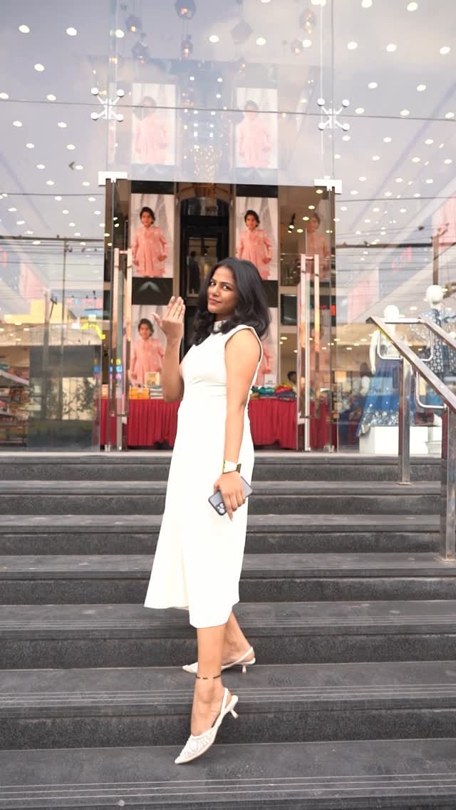 Post 3 by Prasanna on Instagram (video)