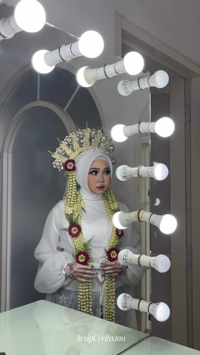 Post 6 by Shelly Kusrianty on Instagram (video)