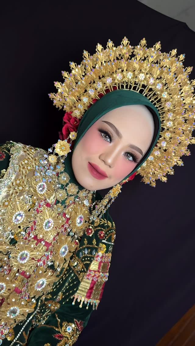 Post 3 by Mivta Dian II on Instagram (video)