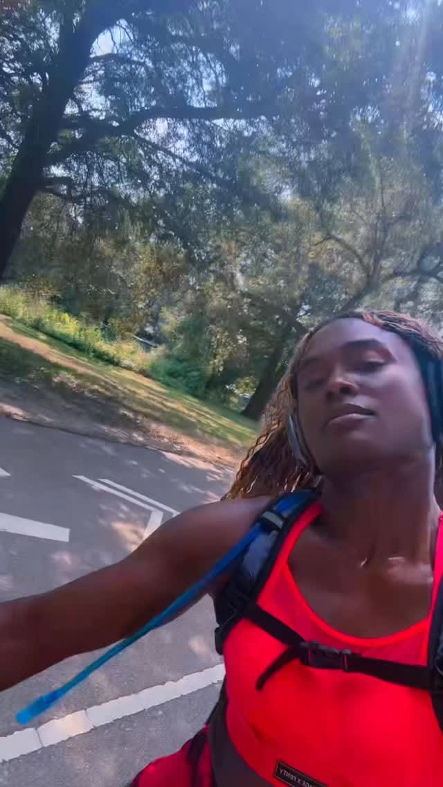 Post 4 by Jewelz Diamond on Instagram (video)