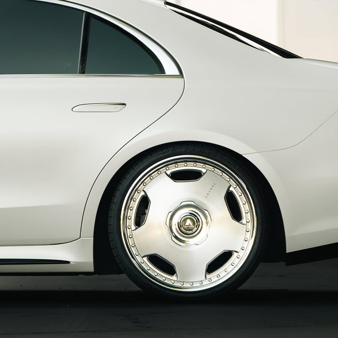 Post 10 by Asanti Wheels on Instagram (image)