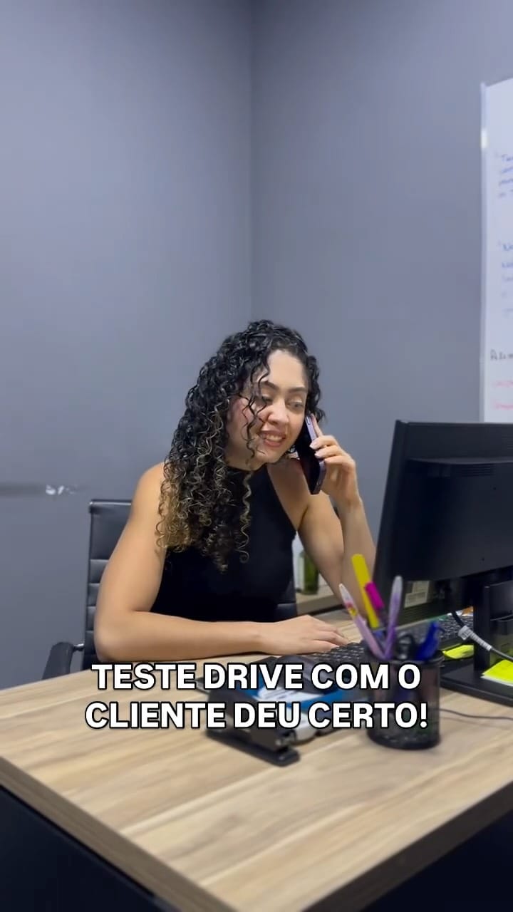 Post 5 by Cyntia Santos on Instagram (video)
