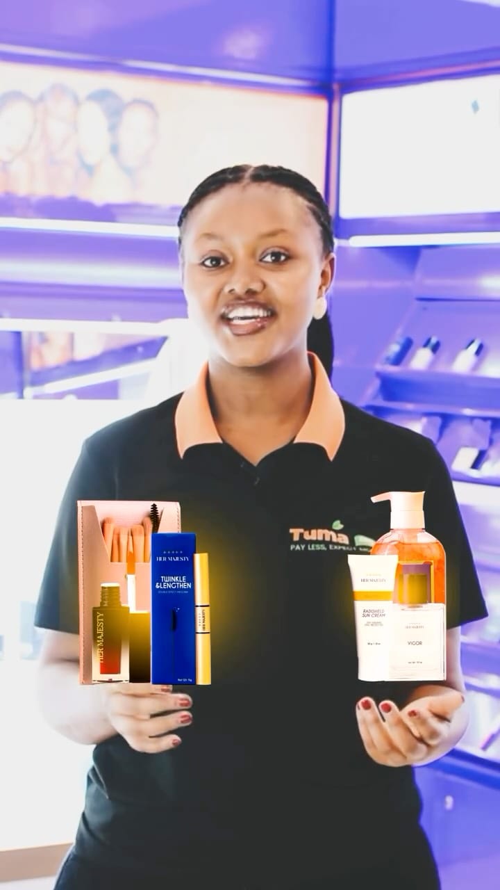 Post 2 by Her Majesty Cosmetics on Instagram (video)