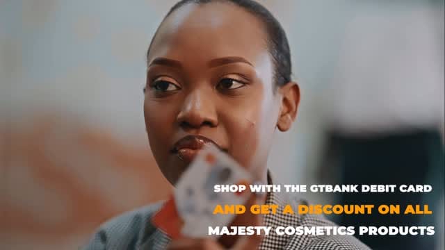 Post 8 by Her Majesty Cosmetics on Instagram (video)