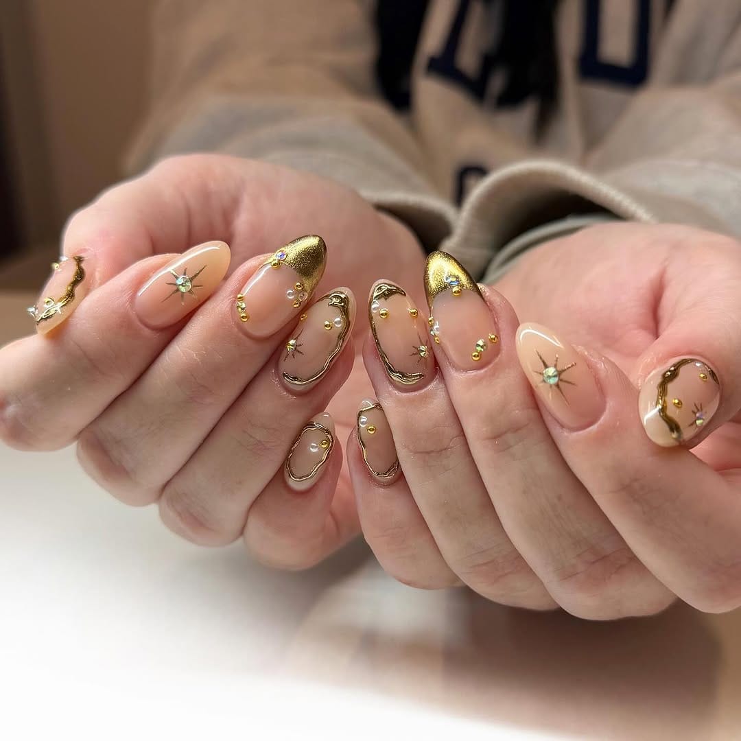 Post 4 by MADDY LANG • Utah Nail Artist and Educator on Instagram (image)