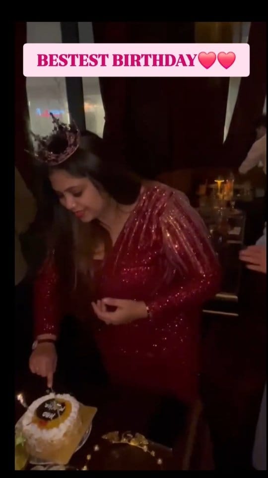 Post 10 by FoodieMallikaa❤️ on Instagram (video)