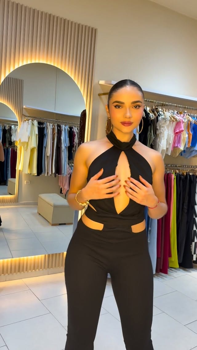 Post 2 by Milena Cardenas Boutique on Instagram (video)