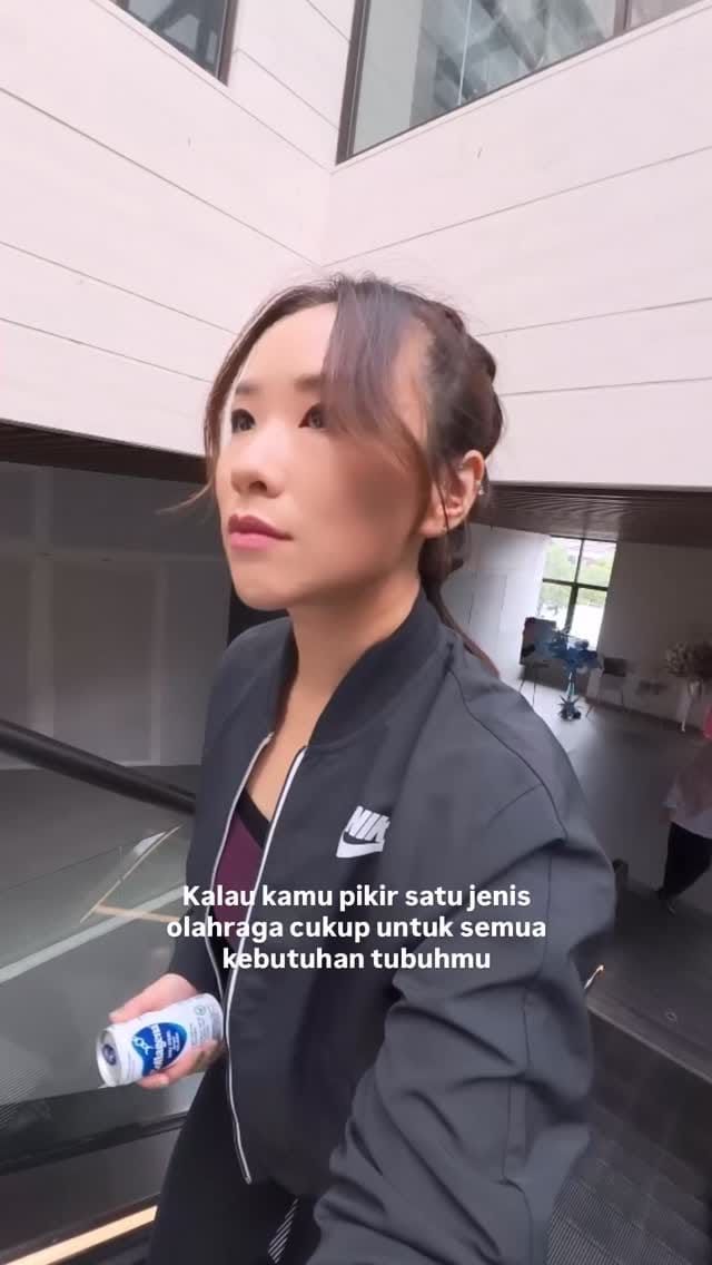 Post 4 by WENNY VANILLA on Instagram (video)
