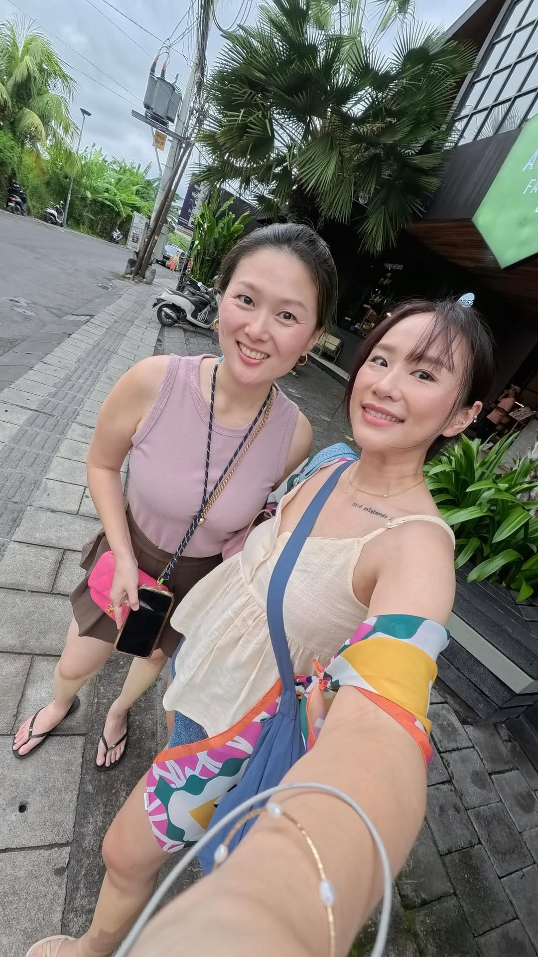 Post 3 by WENNY VANILLA on Instagram (video)