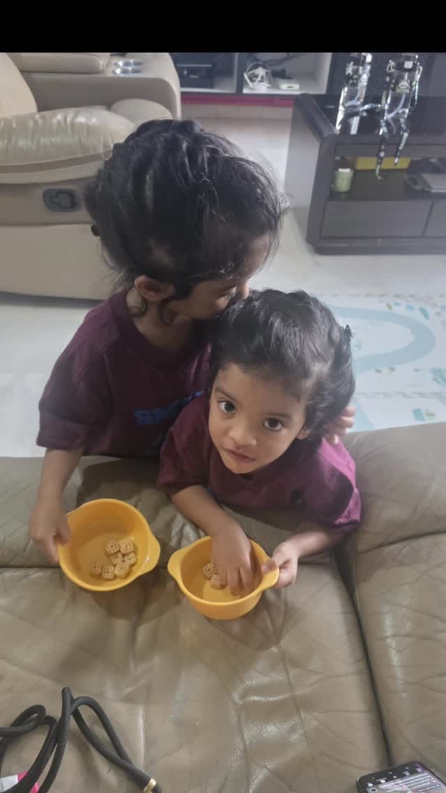 Post 7 by GOWRI KRISHNAMOORTHY (Seemi) on Instagram (video)