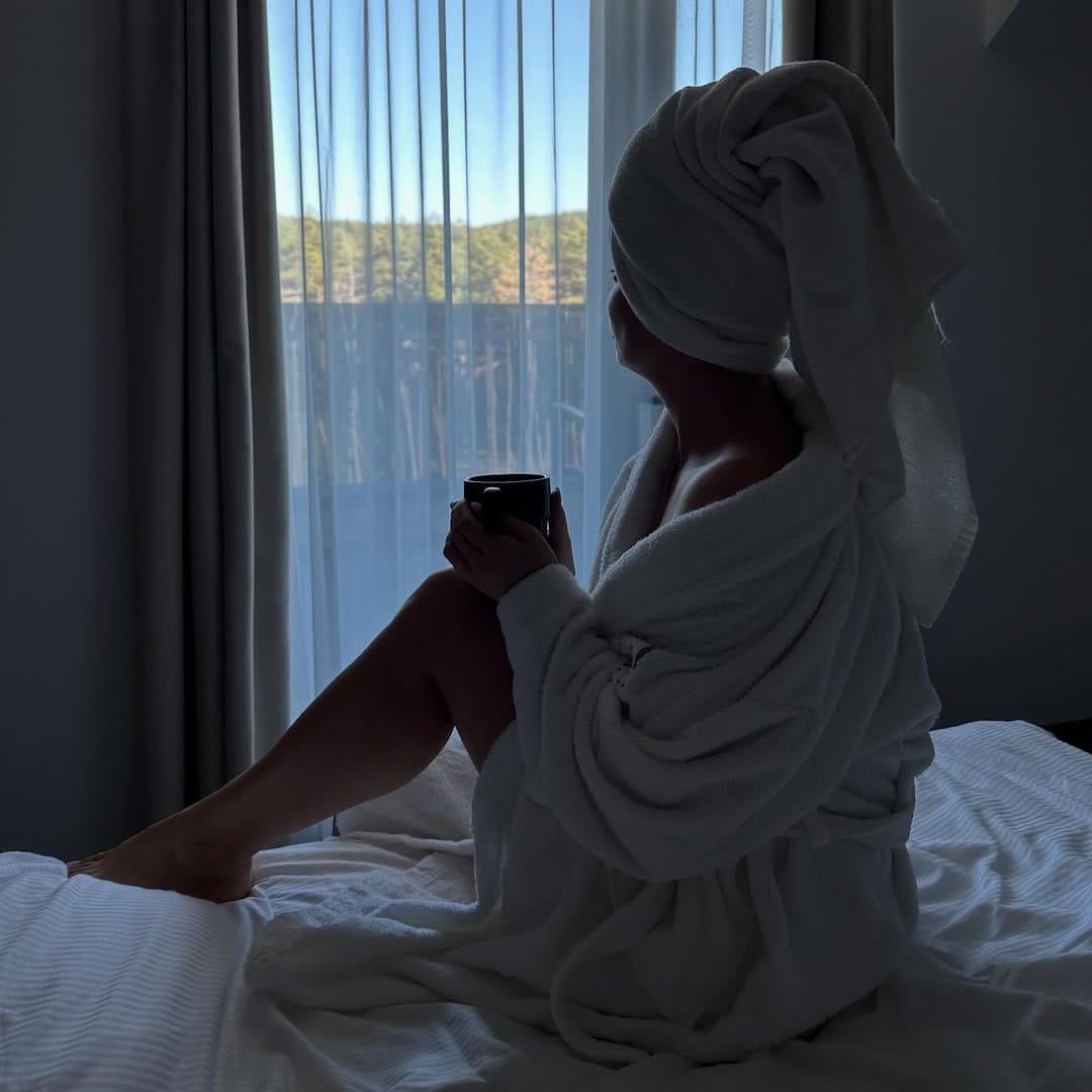 Post 5 by Andrea Jónás on Instagram (image)