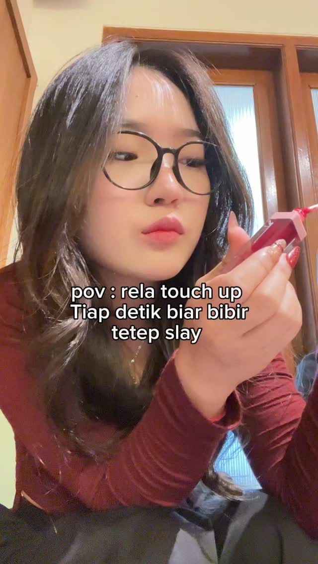 Post 7 by Casandra Cosmetic on Instagram (video)