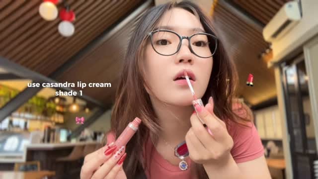Post 4 by Casandra Cosmetic on Instagram (video)