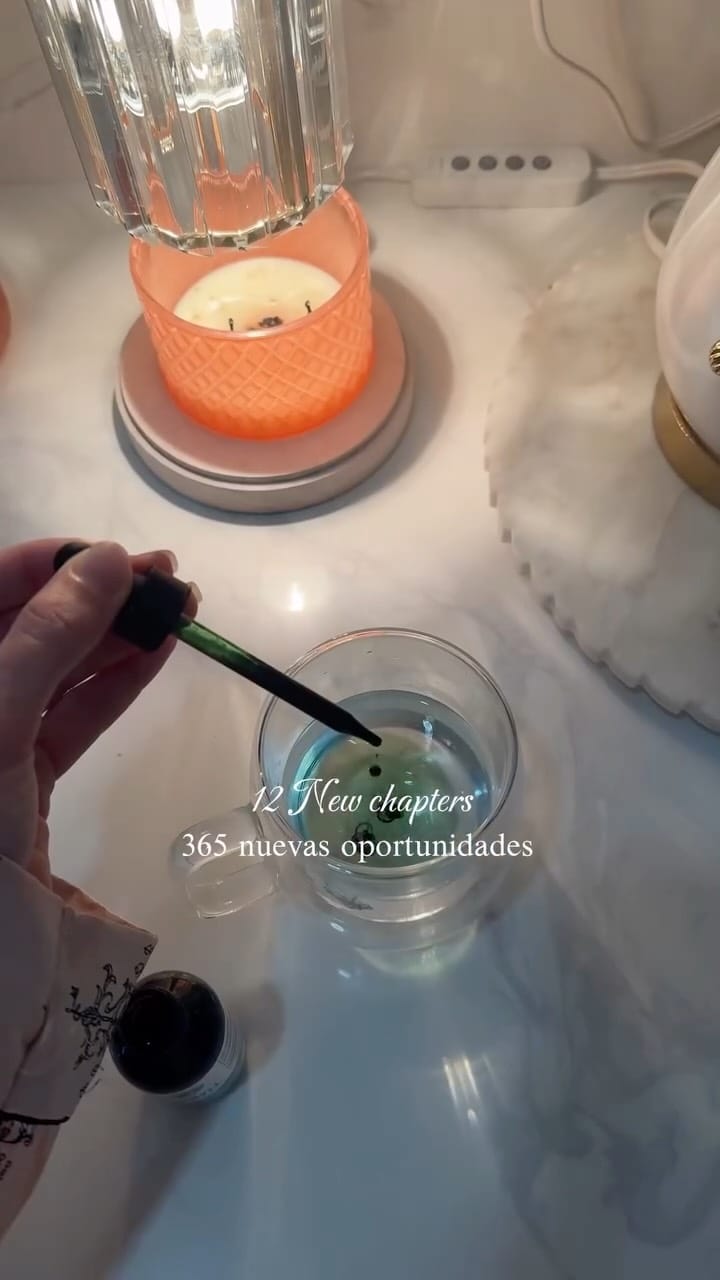 Post 10 by Chavely Casanova on Instagram (video)