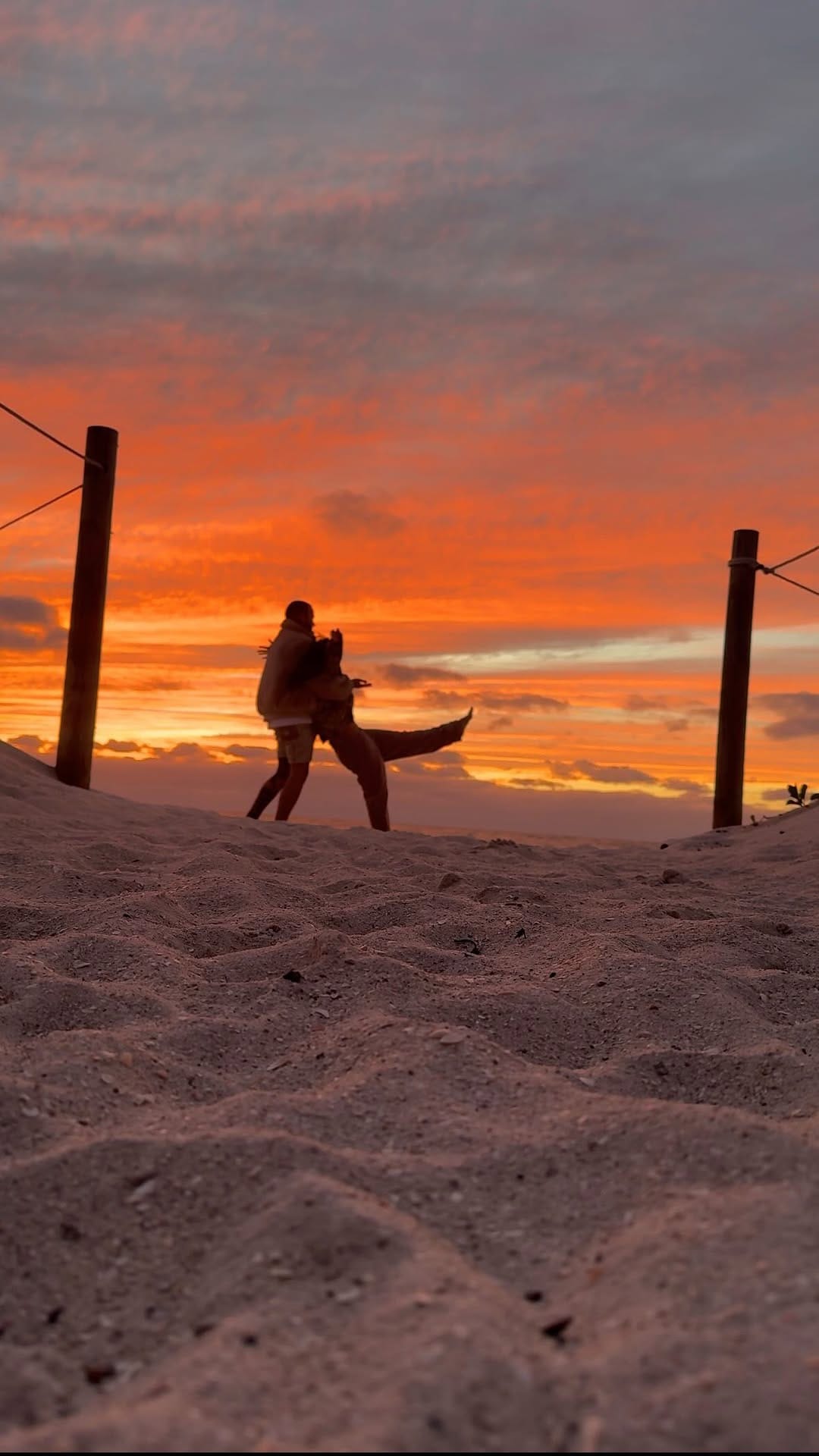Post 4 by Chavely Casanova on Instagram (video)