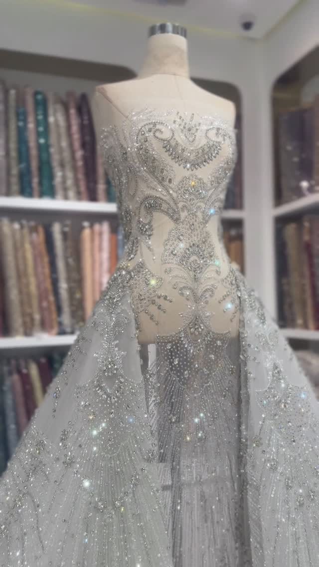 Post 7 by Anggrek Busana Fabrics on Instagram (video)