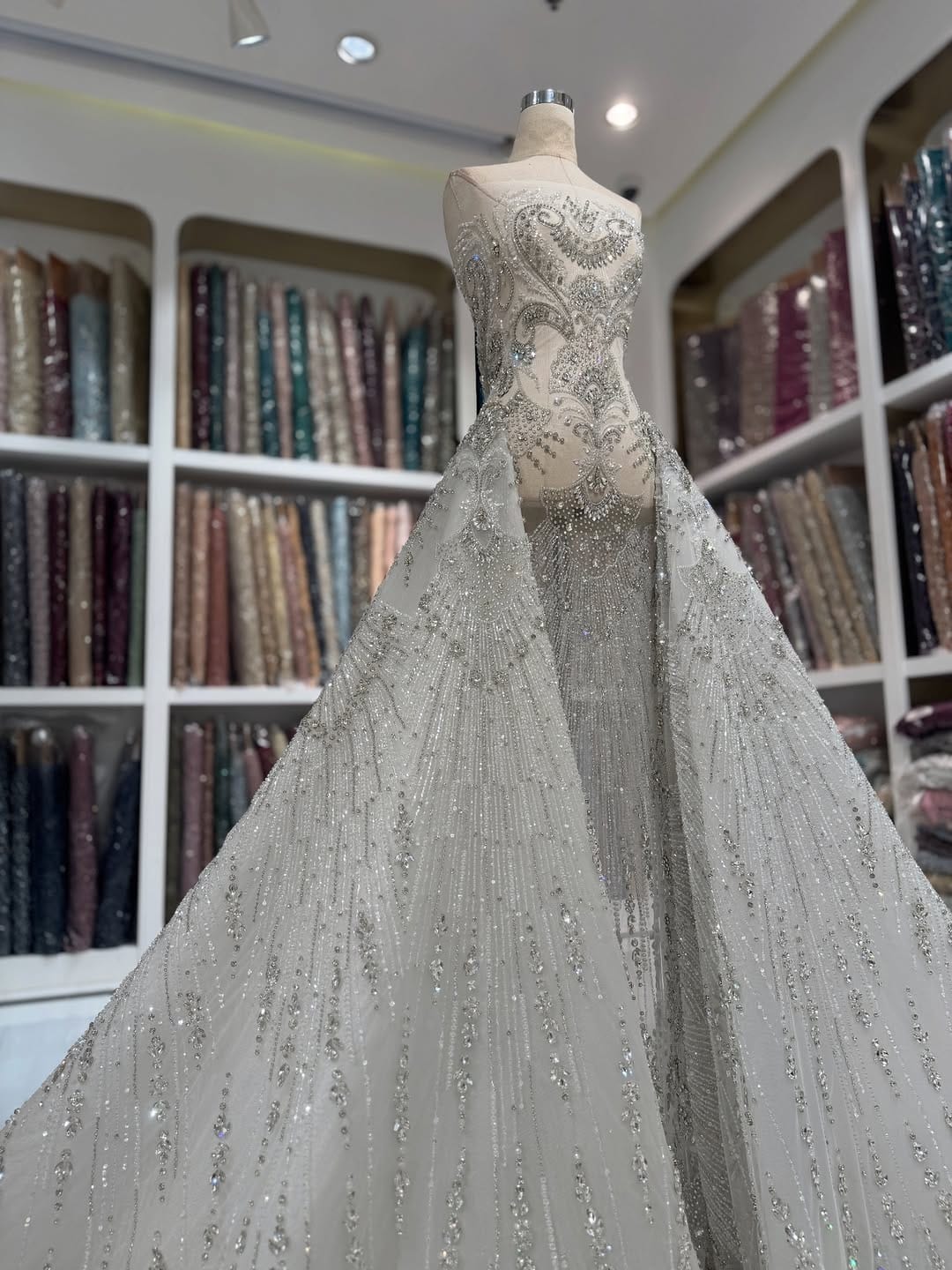 Post 6 by Anggrek Busana Fabrics on Instagram (image)