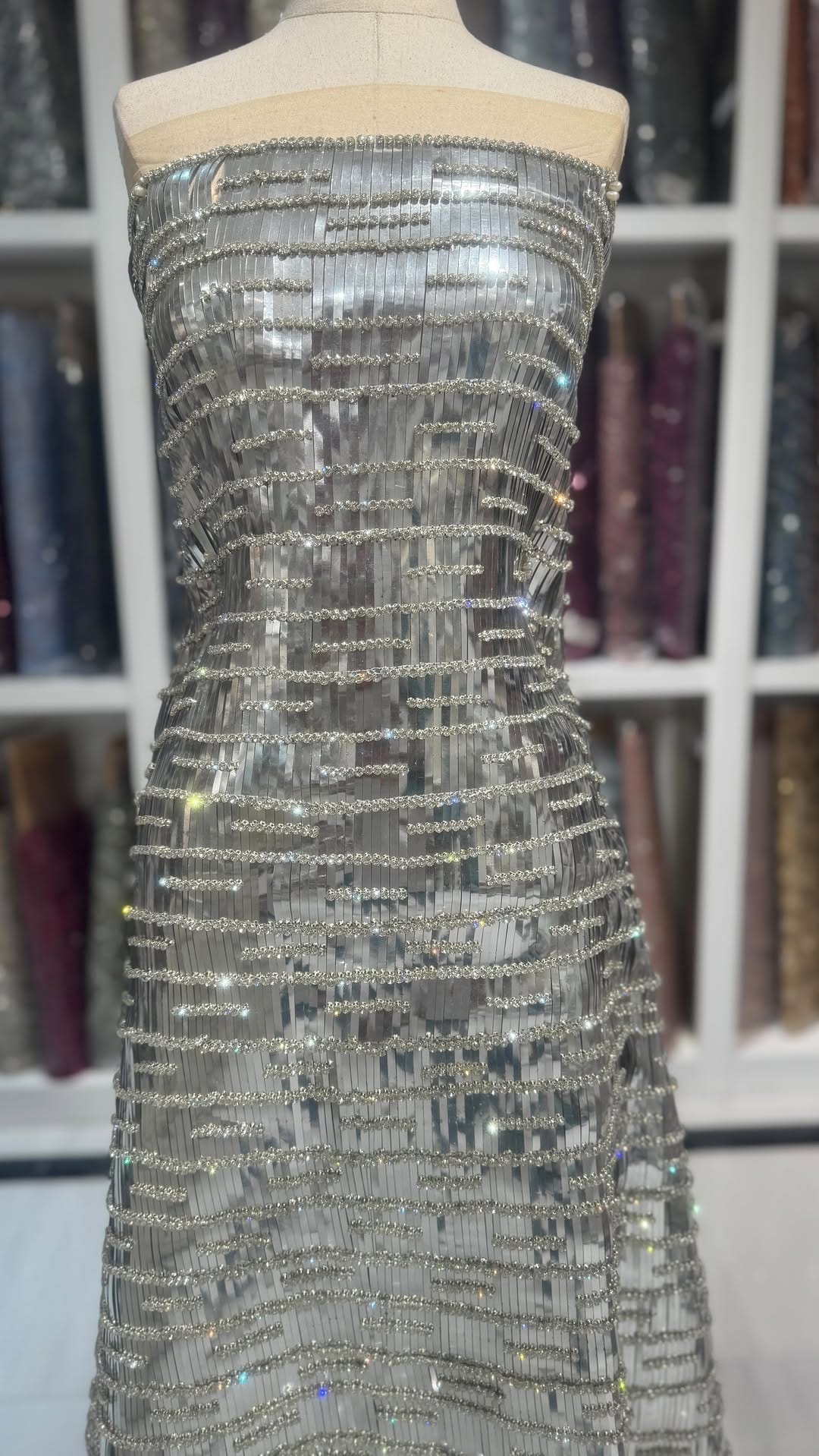 Post 9 by Anggrek Busana Fabrics on Instagram (video)