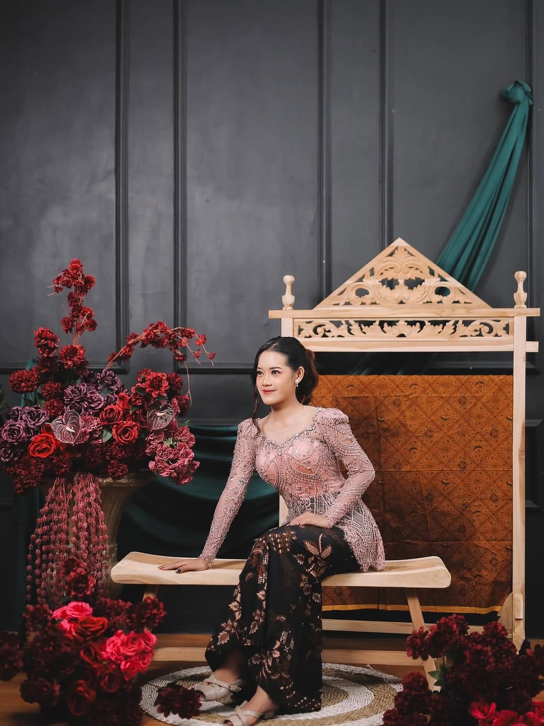 Post 6 by Annisa Tsanna on Instagram (carousel)
