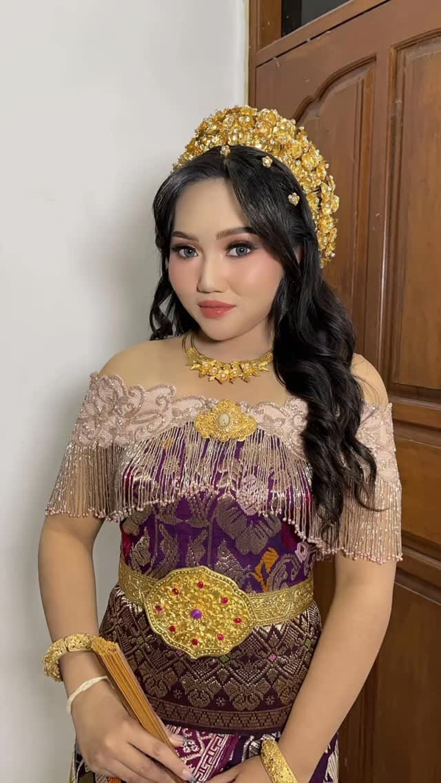Post 6 by Muabali on Instagram (video)