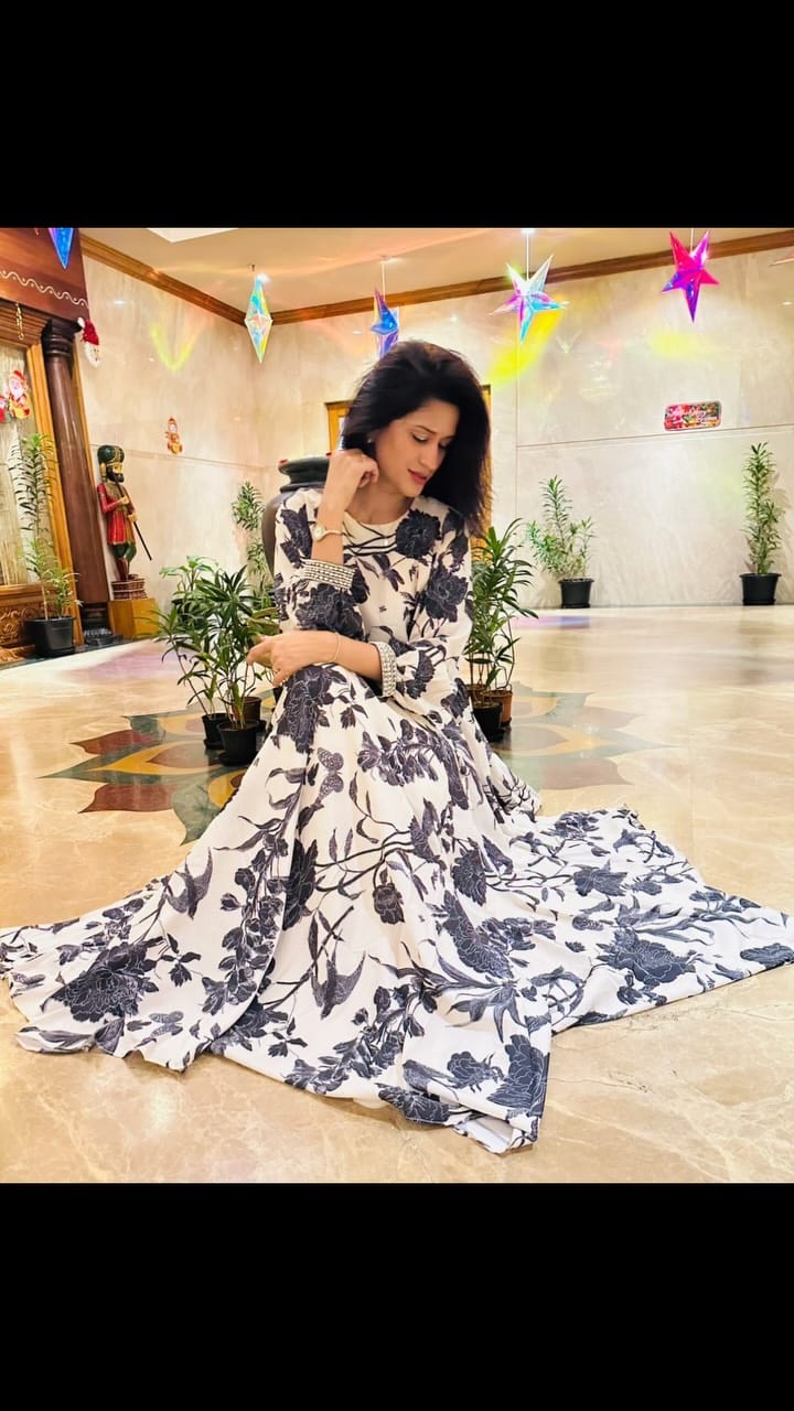 Post 2 by Pradeepa SG on Instagram (video)