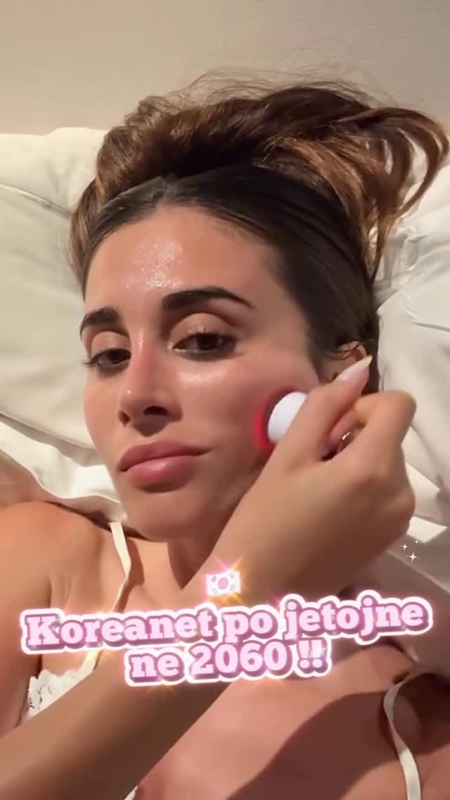 Post 5 by Korean & Japanese Beauty Store on Instagram (video)
