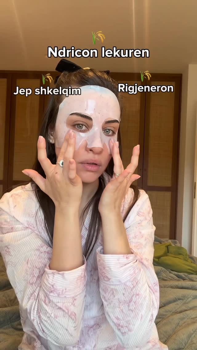 Post 2 by Korean & Japanese Beauty Store on Instagram (video)