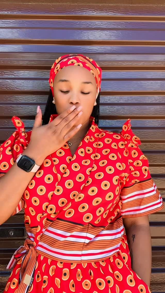 Post 1 by Minnie on Instagram (video)