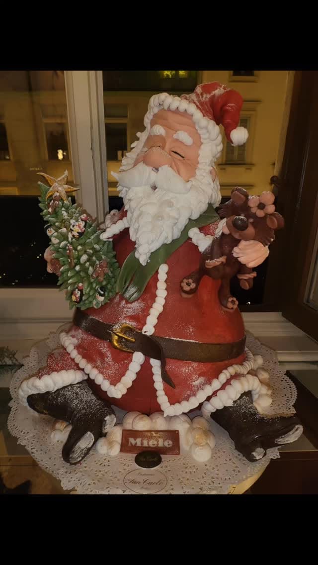 Post 6 by Pasticceria San Carlo on Instagram (video)