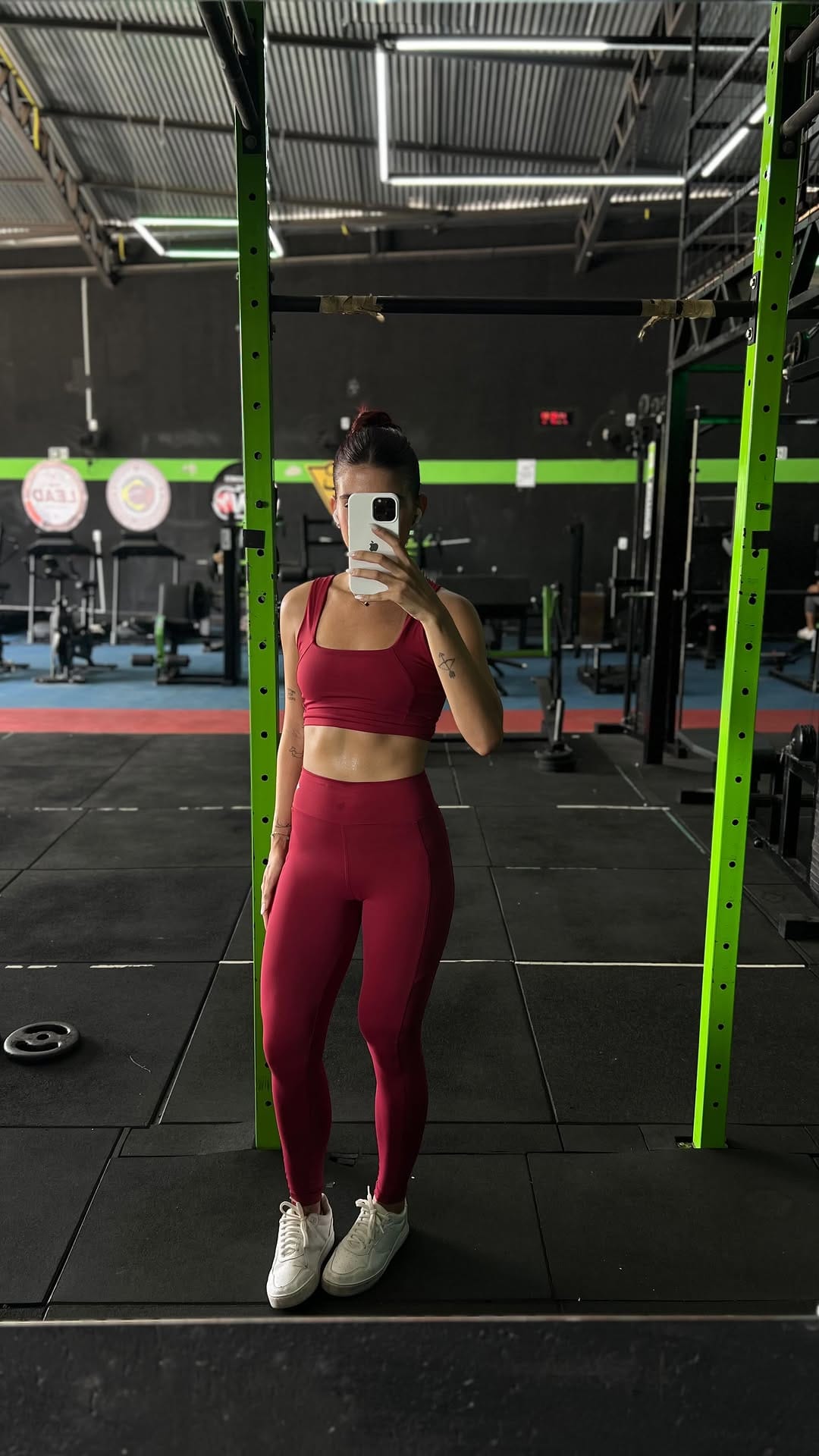 Post 1 by MARINA SÂNGELA on Instagram (video)