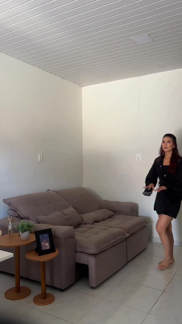 Post 8 by MARINA SÂNGELA on Instagram (video)
