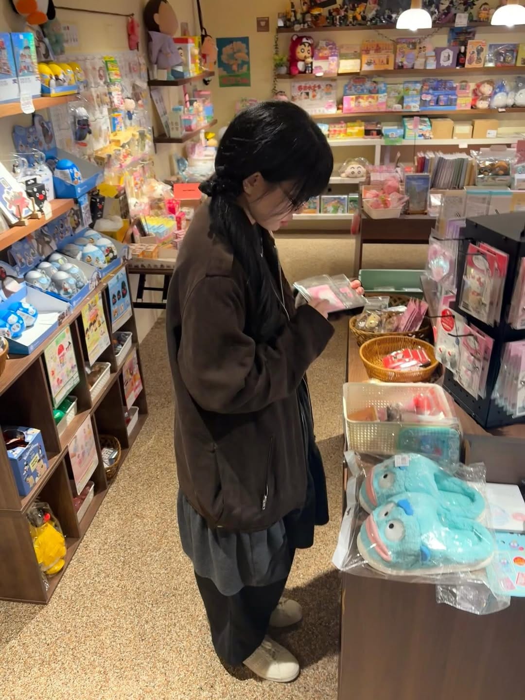Post 8 by 빈티지샵 / 신발 / 시오세컨드 / 시오 on Instagram (carousel)
