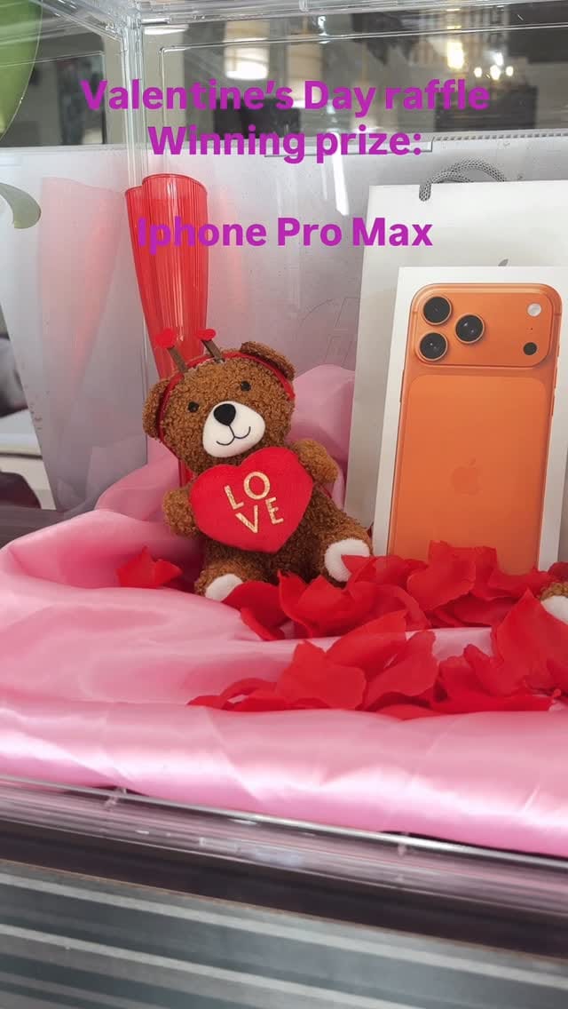 Post 9 by BLUSH HOUR Nails & Spa on Instagram (video)