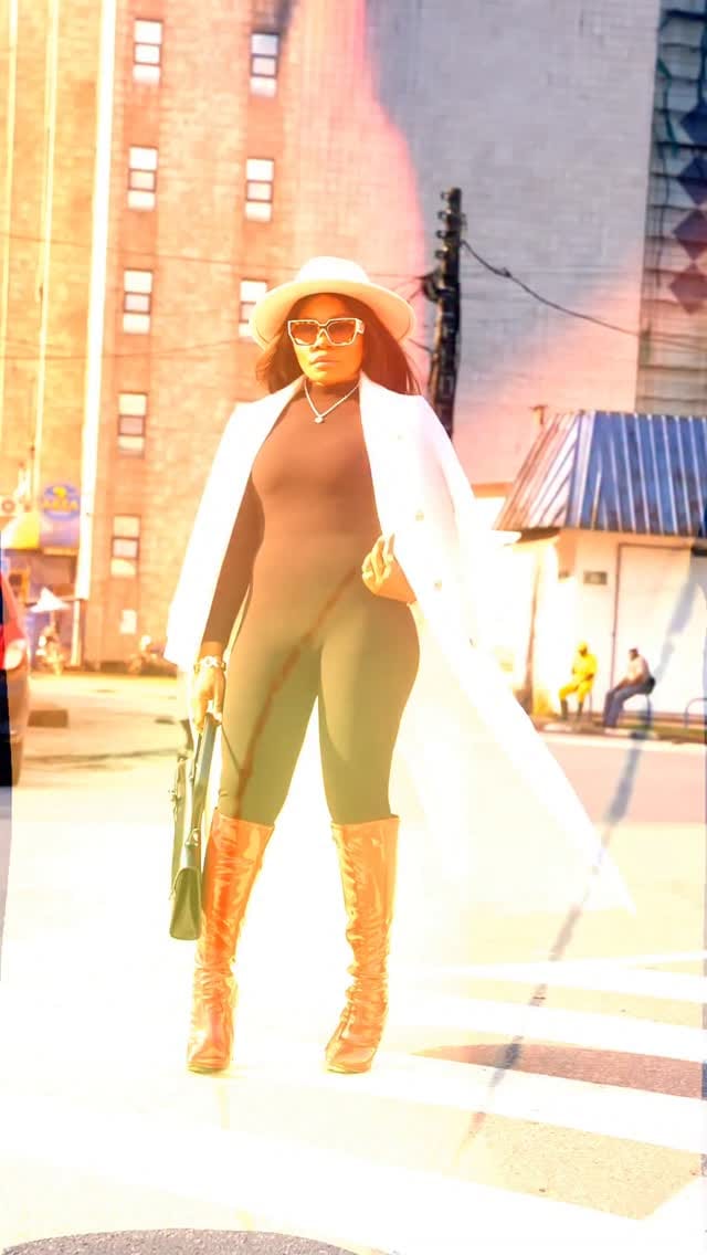 Post 9 by Sandra Bea on Instagram (video)