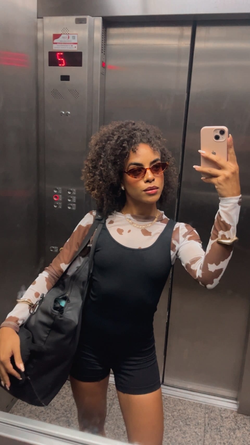 Post 3 by LARI SANTOS 🦋 on Instagram (video)