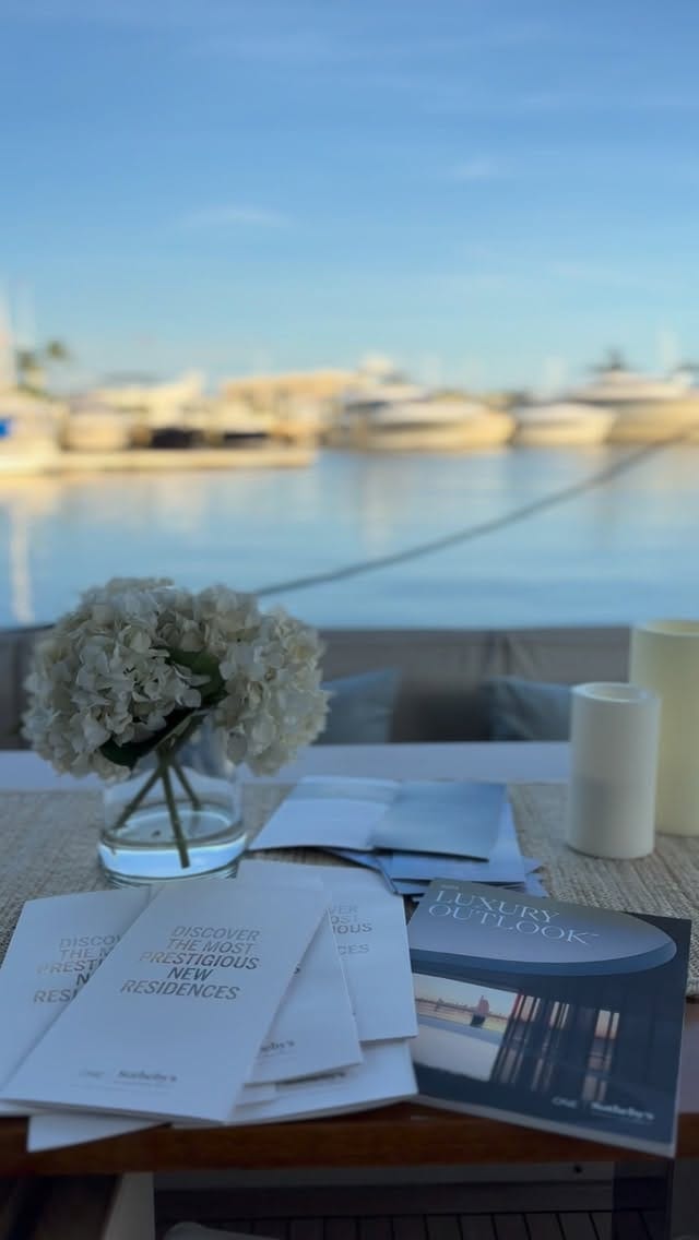 Post 8 by Liana Khasanova on Instagram (video)