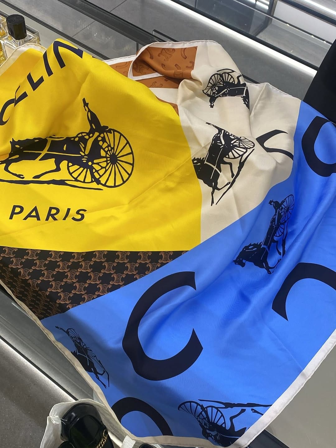 Post 4 by Maria Orfanidi on Instagram (carousel)