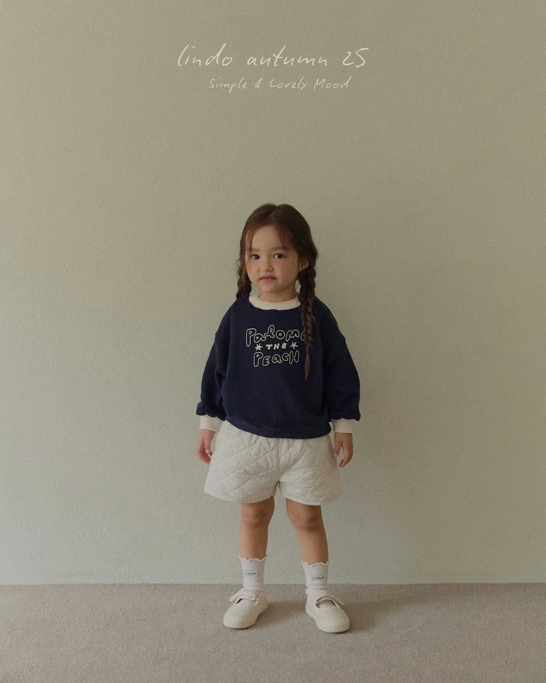 Post 3 by wholesale_lindo 린도 on Instagram (carousel)