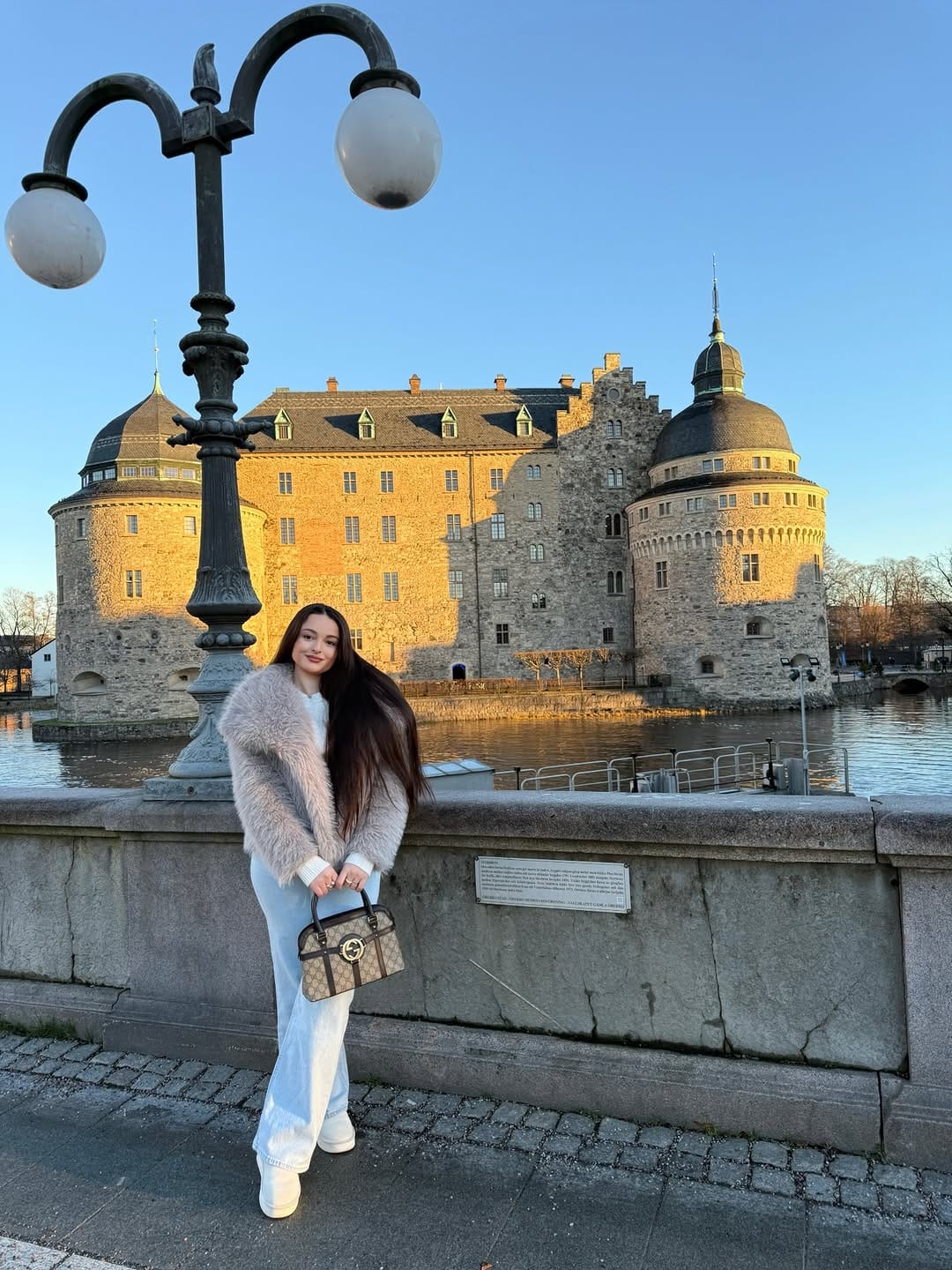 Post 7 by 𝑺𝒂𝒏𝐳𝒊𝒂𝒏𝒂 𝑴𝒂𝒏𝒖𝒆𝒍𝒂 𝑫𝒂𝒊𝒄𝒖 on Instagram (image)