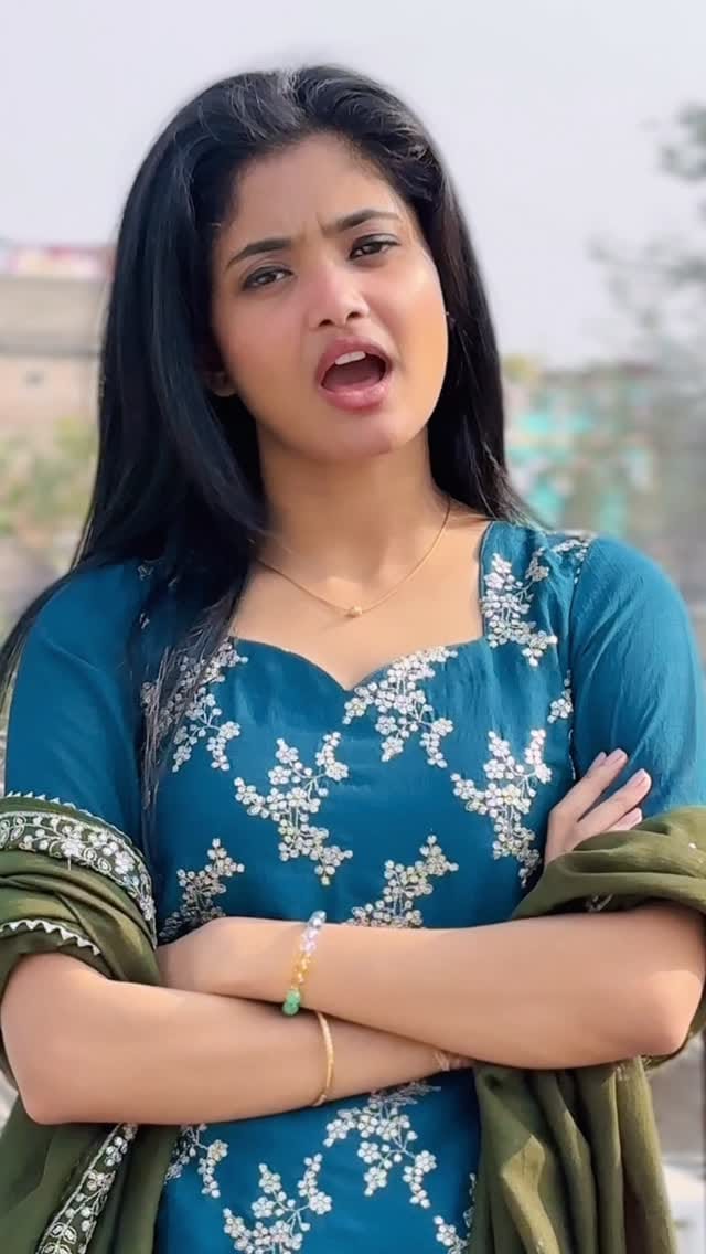 Post 10 by Sanam Bulbul on Instagram (video)