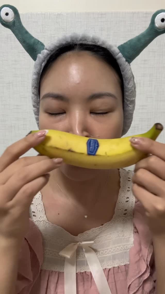 Post 7 by Jes | Skincare Zombie🧟‍♀️ on Instagram (video)