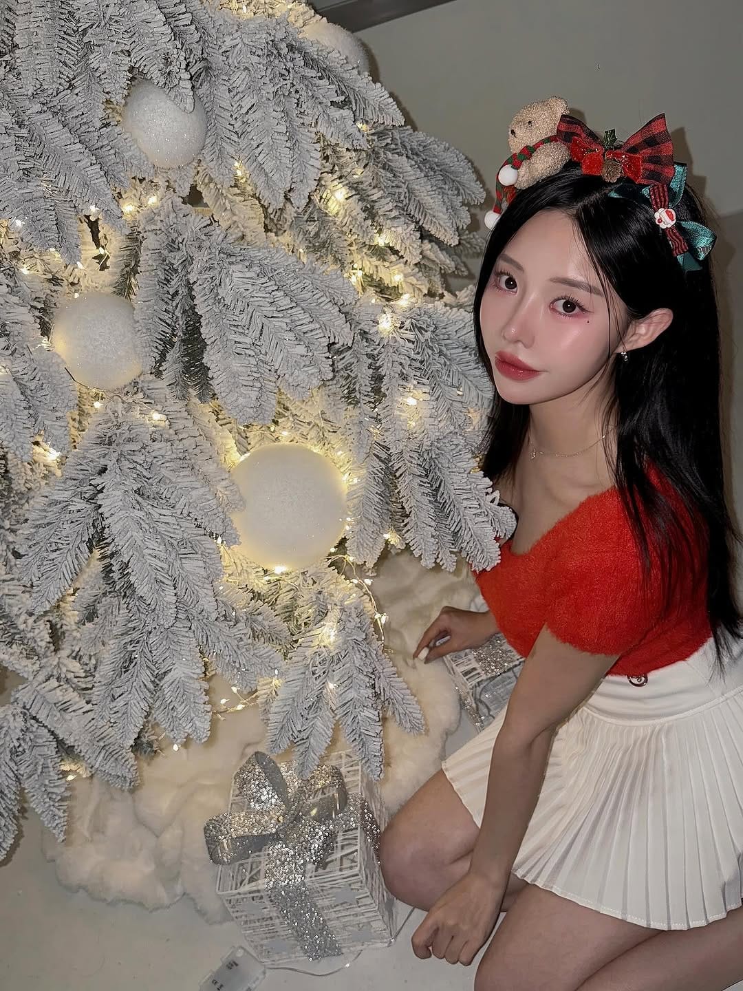 Post 4 by 하린 on Instagram (carousel)