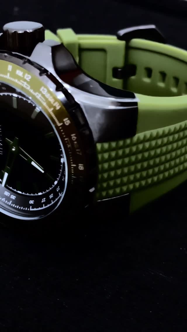Post 1 by Relojes y gafas Invicta on Instagram (video)