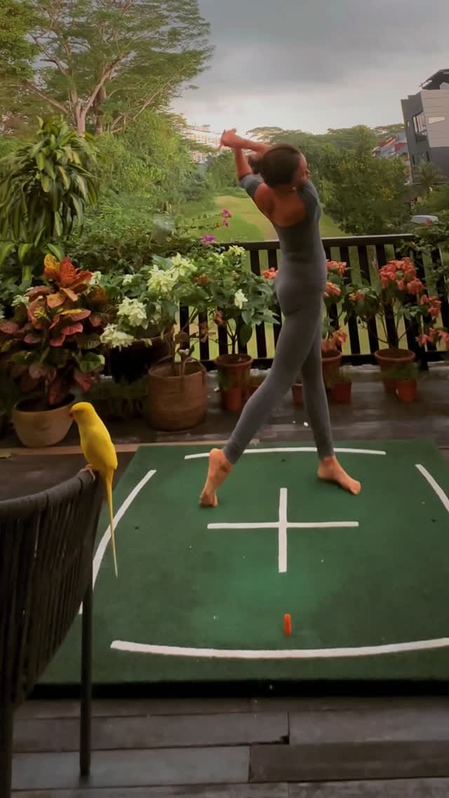 Post 5 by ⛳️Golf Lover_ Kyuri Yeom💛 on Instagram (video)