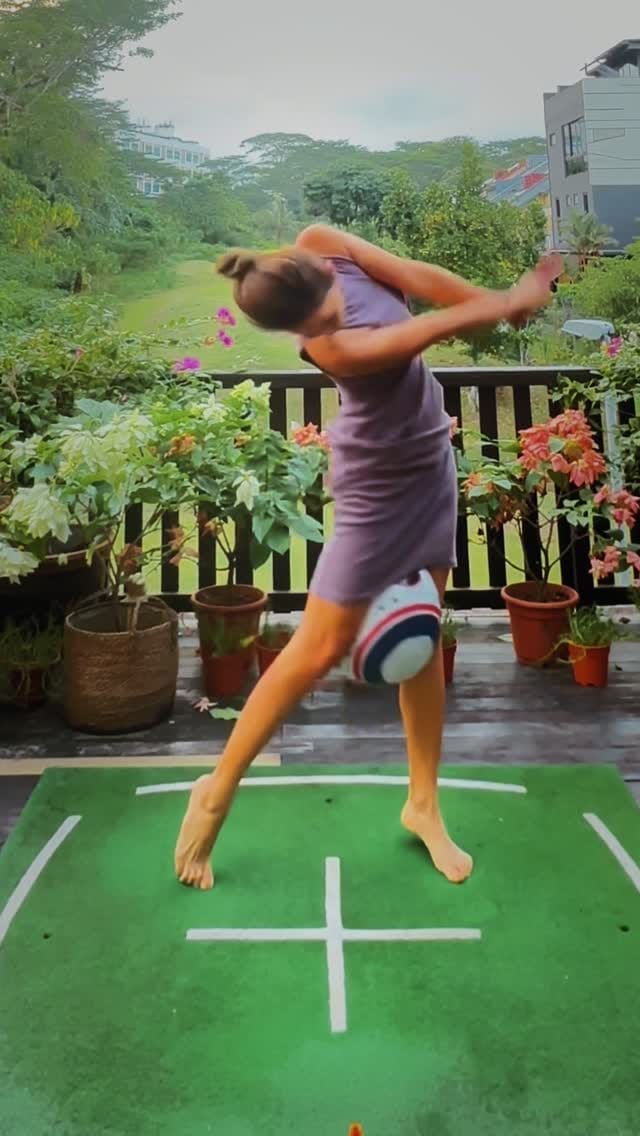 Post 4 by ⛳️Golf Lover_ Kyuri Yeom💛 on Instagram (video)